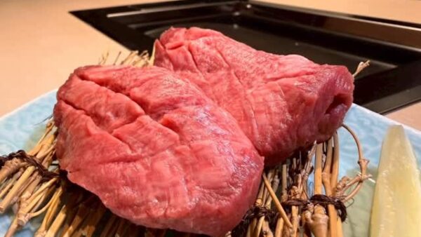 当店自慢の新メニュー「厚切りタン」のご案内